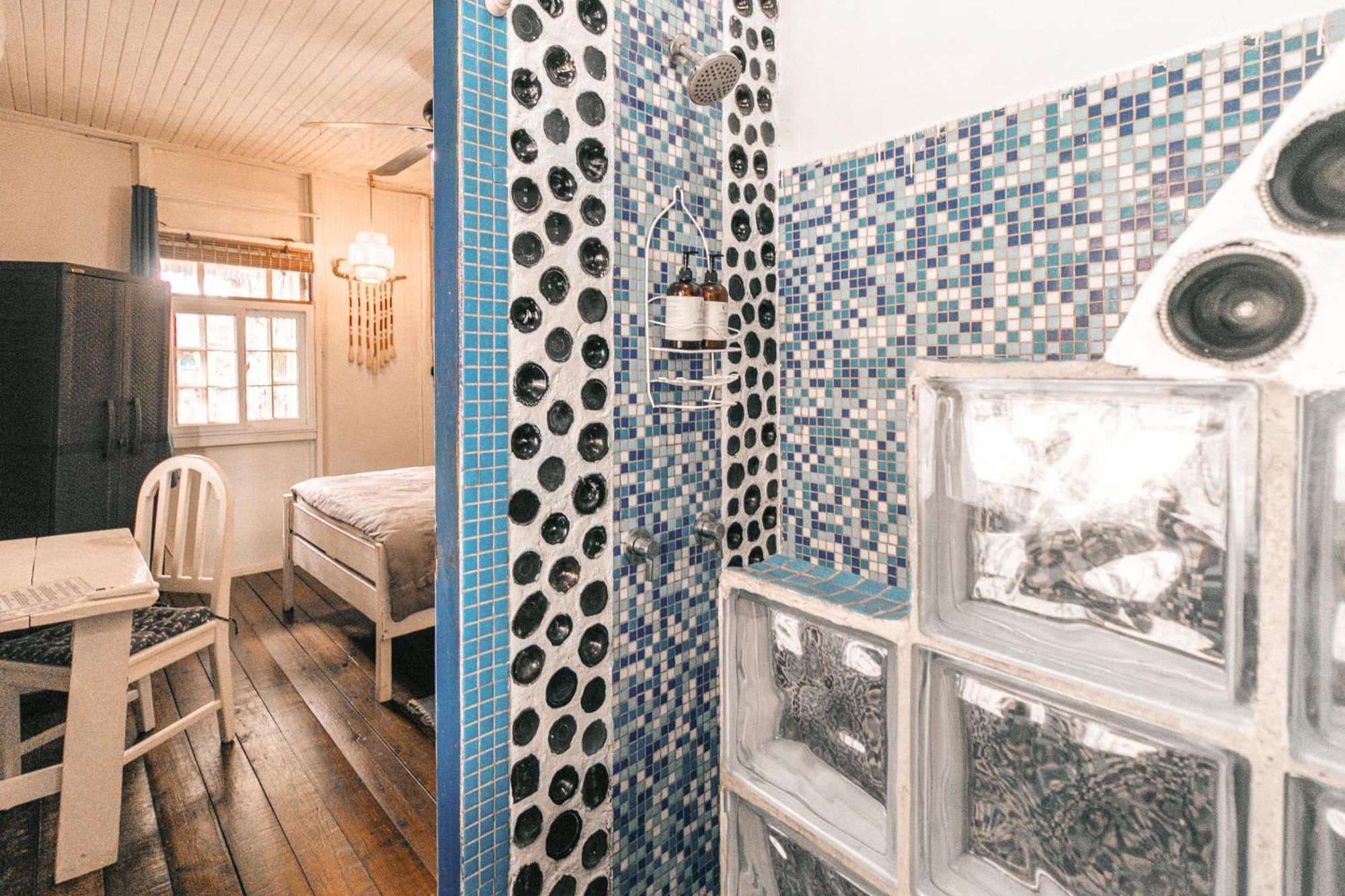 Saigon Bay Bed & Breakfast Bocas Town Dış mekan fotoğraf