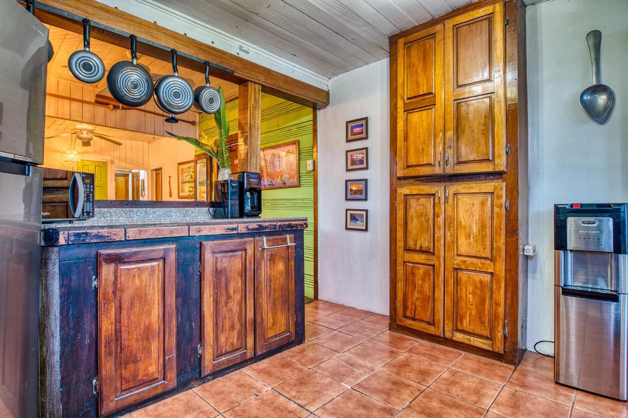 Saigon Bay Bed & Breakfast Bocas Town Dış mekan fotoğraf