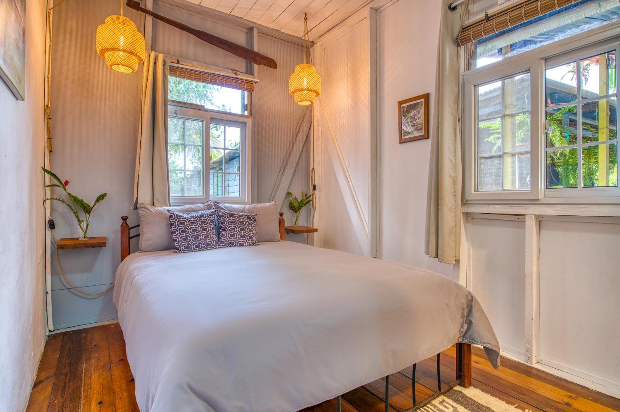 Saigon Bay Bed & Breakfast Bocas Town Dış mekan fotoğraf